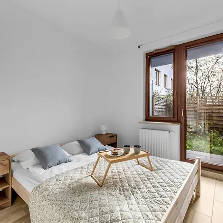 Apartment Wola - Parking, Workspace, Terrace - By Rentujemy Warsaw