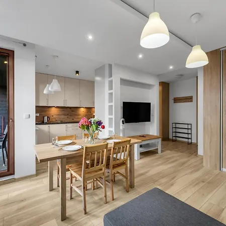 Wola - Parking, Workspace, Terrace - By Rentujemy Apartamento Varsóvia