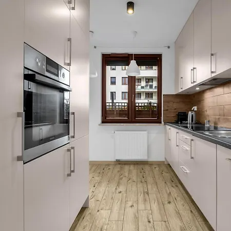 Wola - Parking, Workspace, Terrace - By Rentujemy